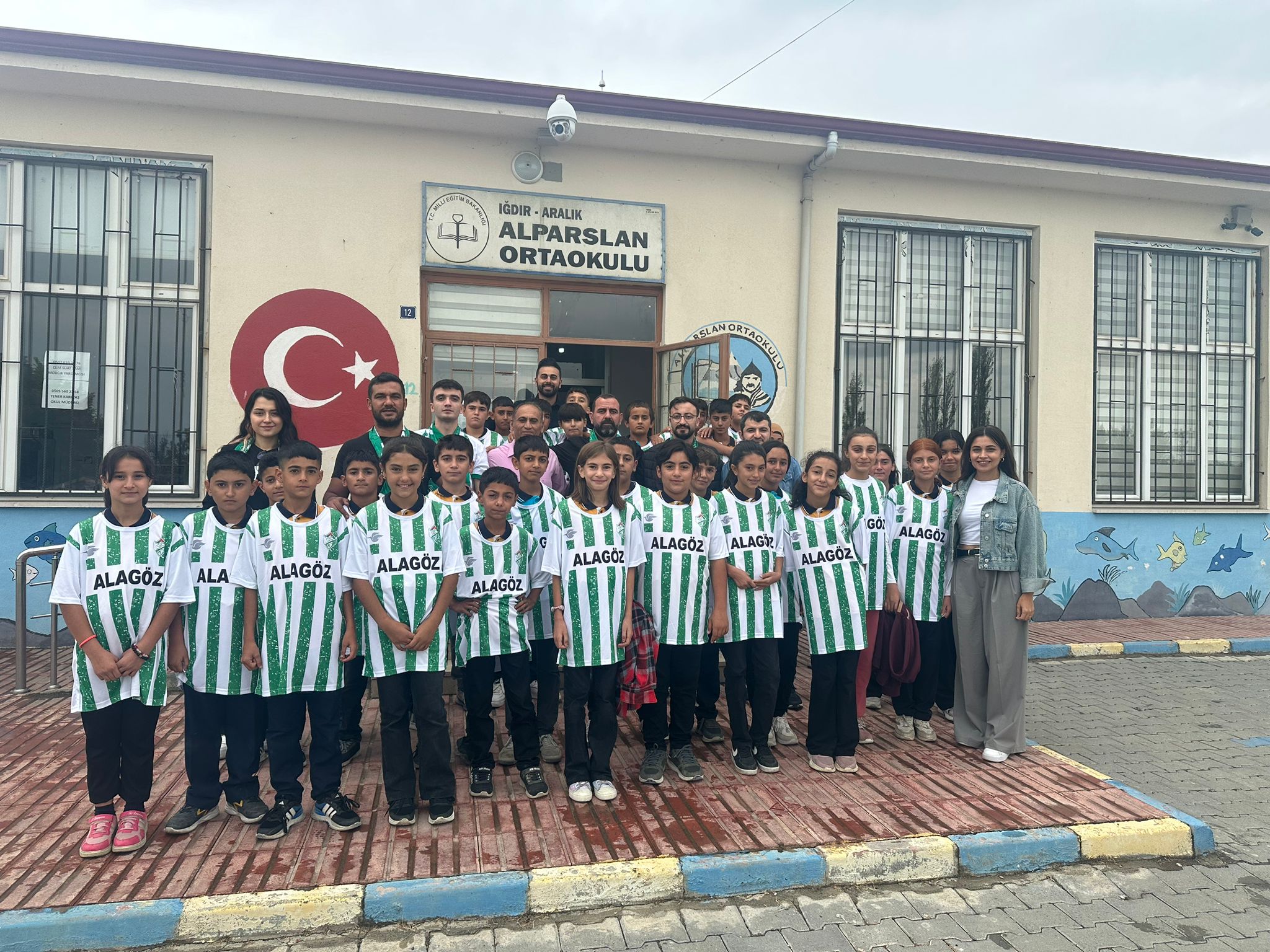 Ova Beyleri'nden Anlamlı Okul Ziyareti