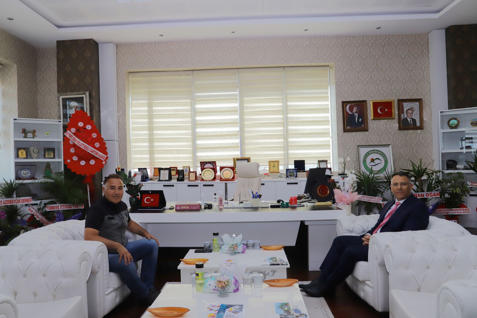 Iğdır Üniversitesi’ne Yeni Rektörden İlk Fidan