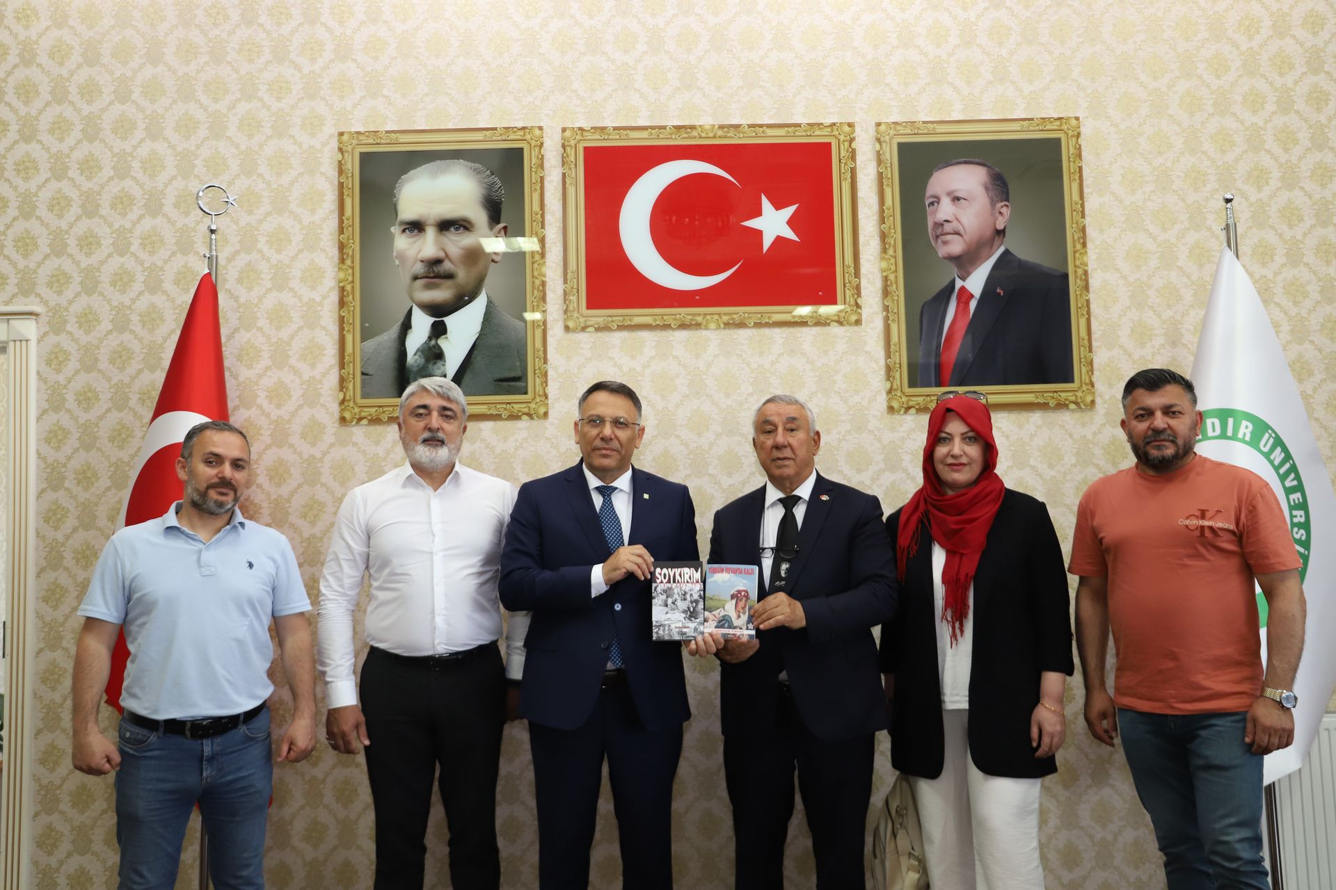 Iğdır Azerbaycan Evi Derneği’nden Rektör Gürel’e “Hayırlı Olsun” Ziyareti