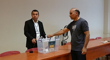 Van’da İran Cumhurbaşkanlığı seçimleri için oy kullanma işlemi başladı