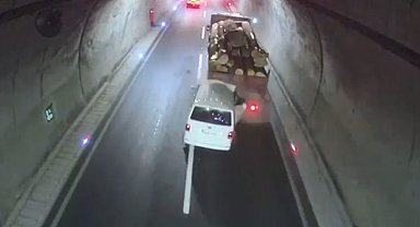 Cankurtaran Tüneli'nde 1 kişinin öldüğü kazanın görüntüleri ortaya çıktı