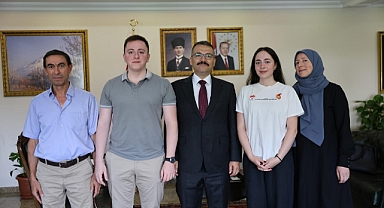 Kübra Güneş'ten Büyük Başarı: YKS'de Türkiye 18.'si Oldu