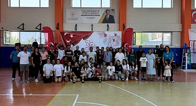 30 Ağustos Zafer Bayramı Voleybol Turnuvası Ödül Töreni ile Son Buldu
