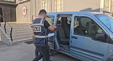 32 yıl aranaması olan zanlı, gece kulubünde yakalandı