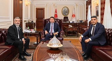 AK Parti Iğdır Heyeti Adalet Bakanı Yılmaz Tunç’u Ziyaret Etti