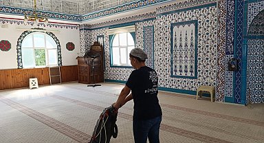 Aydın Büyükşehir Belediyesi camileri pırıl pırıl yapıyor