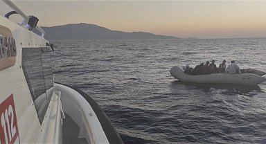 Ayvacık açıklarında 17 kaçak göçmen kurtarıldı