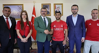 Başarıya Altın Ödül