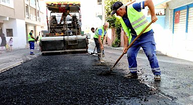 Bayraklı'da yollar yenileniyor