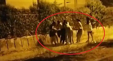 Diyarbakır'da bir grup kız, aralarına aldığı kızı darp etti