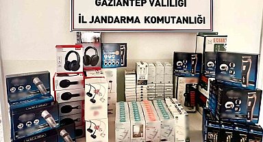 Gaziantep'te 700 bin TL değerinde kaçak teknolojik ürün ele geçirildi
