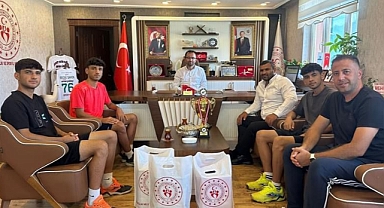 Iğdır Tenis Takımı, Şampiyonluk Kupasıyla Döndü