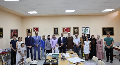 Iğdır Valisi Ercan Turan, Halk Eğitim Merkezi Kurslarını Ziyaret Etti