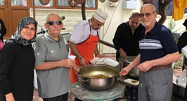 İranlılar Ailesinin Yıllardır Değişmeyen Erbain İhsan Geleneği