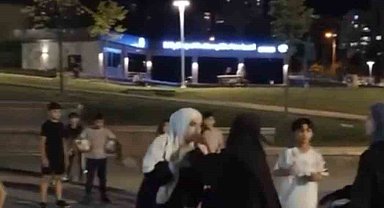Kadınların tekme tokat kavgası kamerada