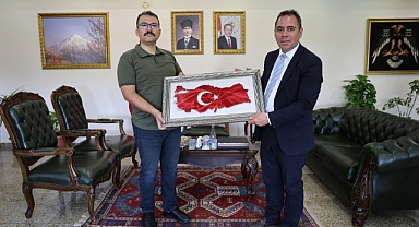 Kars Belediye Başkanı Iğdır Valisini Ziyaret Etti