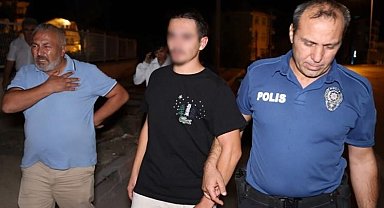 Kazada otomobili hurdaya dönen alkollü sürücü burnu bile kanamadan kurtuldu