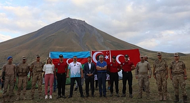 Küçük Ağrı Dağı'nda
