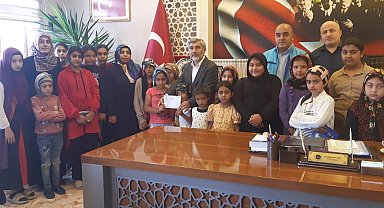 Kur'an kursu öğrencilerinden Filistin'e destek