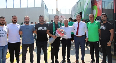 Taraftarlardan Coşkulu Karşılama