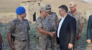 Vali Ercan Turan, Canderviş Jandarma Karakol Komutanlığı İnşaatında İncelemelerde Bulundu