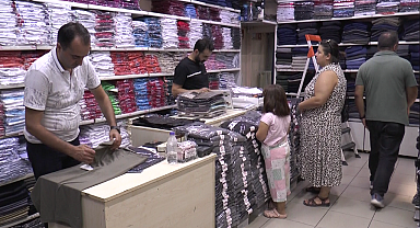 Ailelerin okul forması alışverişi başladı