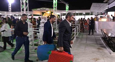 Aşiret düğününde geline 2 kilo altın, damada 15 milyon TL takıldı