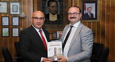 Azerbaycan Kars Başkonsolosu Guliyev'den Rektör Hacımüftüoğlu'na hayırlı olsun ziyareti