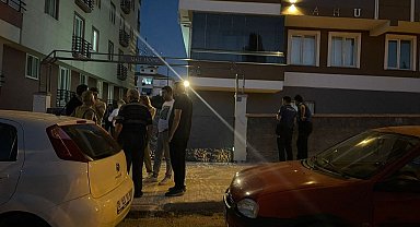 Balkondan düşen 16 yaşındaki genç ağır yaralandı