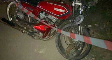 D-650'de tıra arkadan çarpan motosikletin 18 yaşındaki sürücüsü öldü