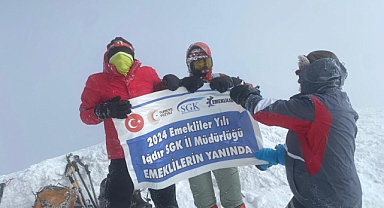 Dağcılar Zirvede Emekliler Yılını Kutladı