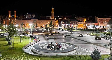 Erzurum'da en çok kullanılan üç soy isim; Yılmaz, Kaya ve Polat