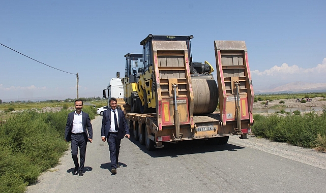 Iğdır İl Özel İdaresi Köylerde Yol ve Altyapı Çalışmalarını Sürdürüyor