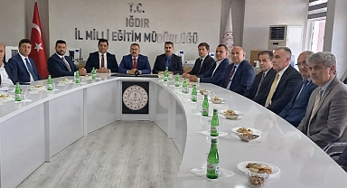 Iğdır Vakfından Iğdır Okullarına Çay Kahve Seti