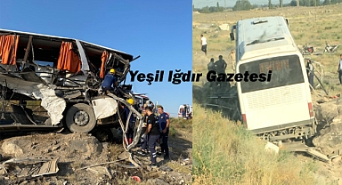 İran Otobüsü Karakoyunlu İlçesinde Devrildi, İki Kişi Araçta Sıkıştı