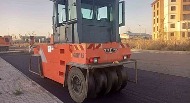 Kars'ta yeni otogar için sıcak asfalt yol çalışmaları başladı