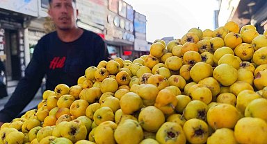 Kışın habercisi alıç, tezgahtaki yerini aldı