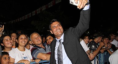 Kurtuluş şenlikleri Manuş Baba konseri ile başladı