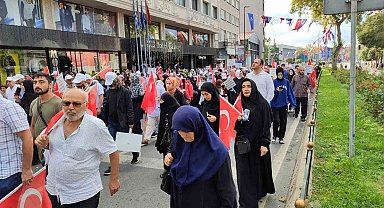 LGBT'ye karşıtı yüzlerce vatandaş Fatih'te bir araya geldi