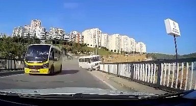 Minibüsün dereye uçma anı kameraya yansıdı