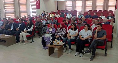 Tekman'da tarımsal desteklemeler konusunda bilgilendirme toplantısı yapıldı