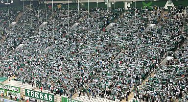TFF 3. Lig'deki Bursaspor - Tokat Belediye Plevne Spor maçını 41 bin taraftar takip etti