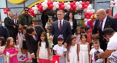 Van'da 295 bin öğrenci için ilk ders zili çaldı