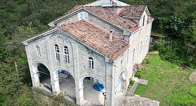 Yaklaşık bir asırdır cami olarak hizmet veriyor