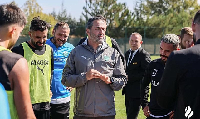 Alagöz Holding Iğdır FK’da Yalçın Koşukavak’a Doğum Günü Kutlaması