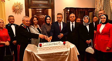 Ardahan'da Cumhuriyet Bayramı kabul töreni düzenlendi