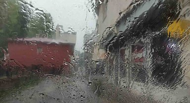 Ardahan'da sağanak yağış etkili oldu