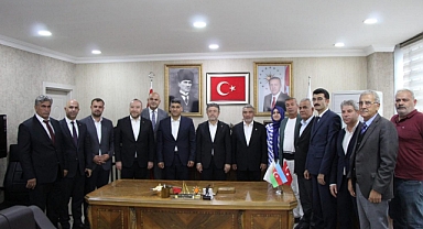 Bakan Yumaklı'dan AK Parti Iğdır İl Başkanlığı'na Ziyaret