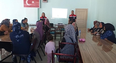 Enginalan Köyü’nde Kadın Üreticilere Süt Sağım Hijyeni Eğitimi