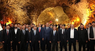 Kültür ve Turizm Bakanı Mehmet Nuri Ersoy Tuzluca Tuz Mağaralarını Ziyaret Etti